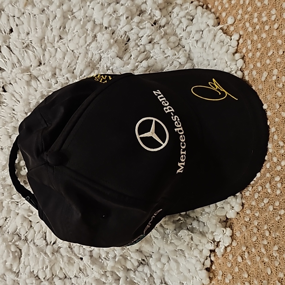 Mercedez-Benz Hat - Picture 16 of 16